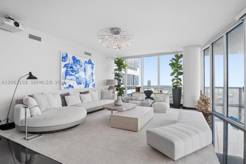 Comprar apartamento no Continuum I South 3906