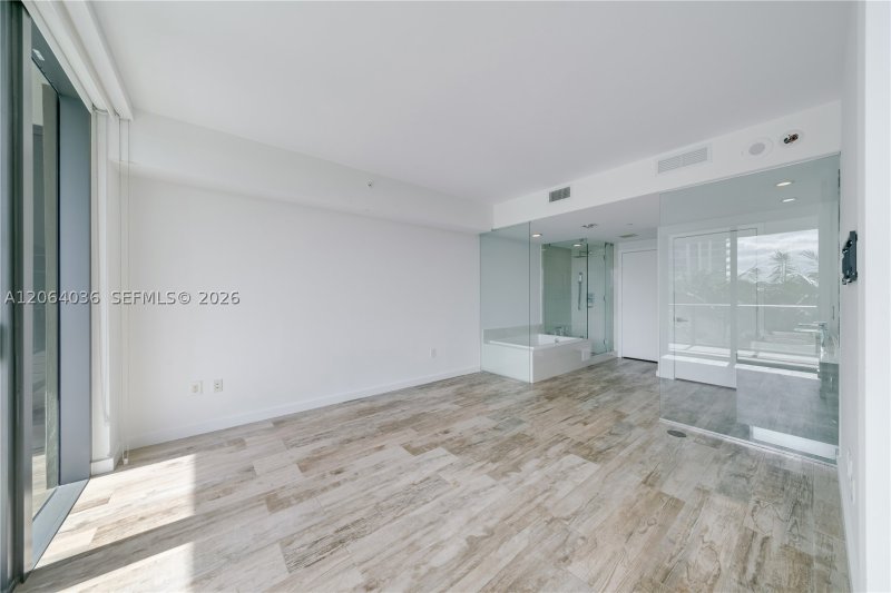 Comprar apartamento no Paraiso Bay Miami 802
