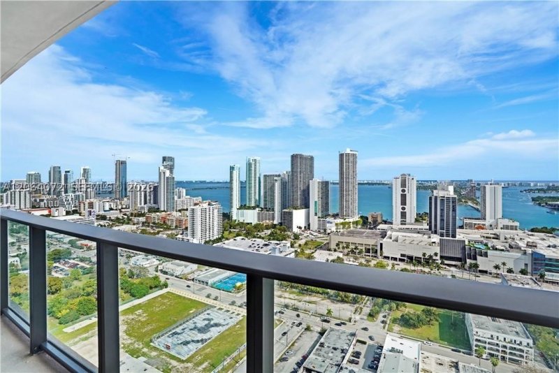 Aluguel de apartamento no Canvas 2903