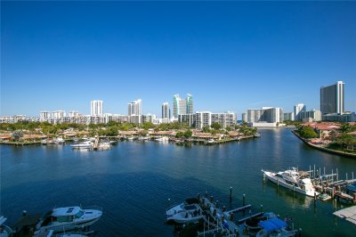 Anchor Bay Club Apt #406