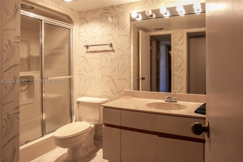 Condo for sale at Anchor Bay Club 406