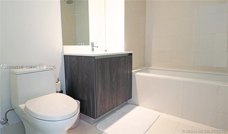 Alquiler de apartamento en One Paraiso 2603