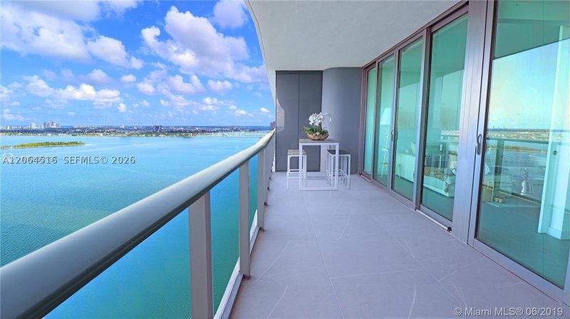 Alquiler de apartamento en One Paraiso 2603