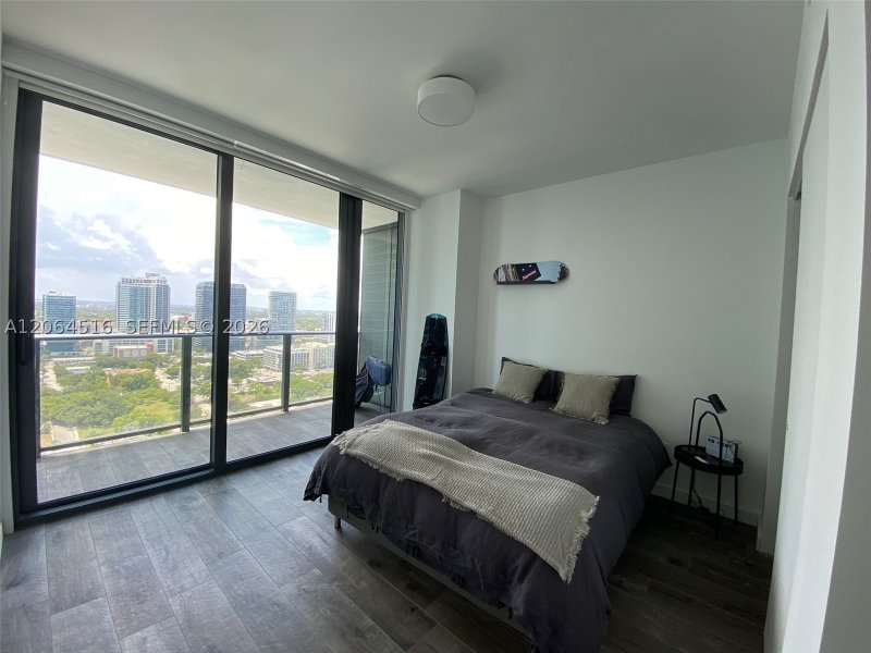 Alquiler de apartamento en One Paraiso 2603