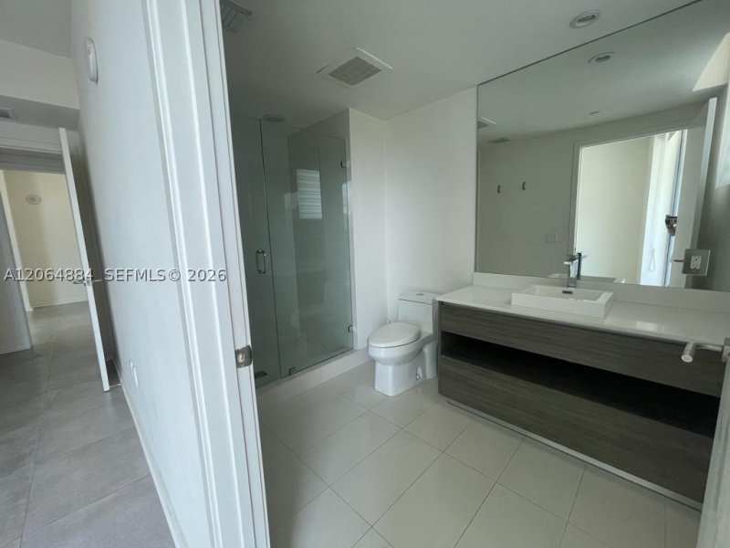 Aluguel de apartamento no 1100 Millecento 1104