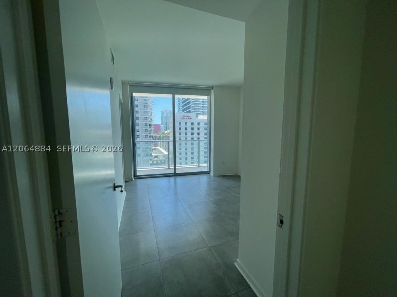 Aluguel de apartamento no 1100 Millecento 1104