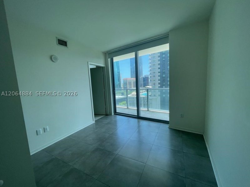 Aluguel de apartamento no 1100 Millecento 1104