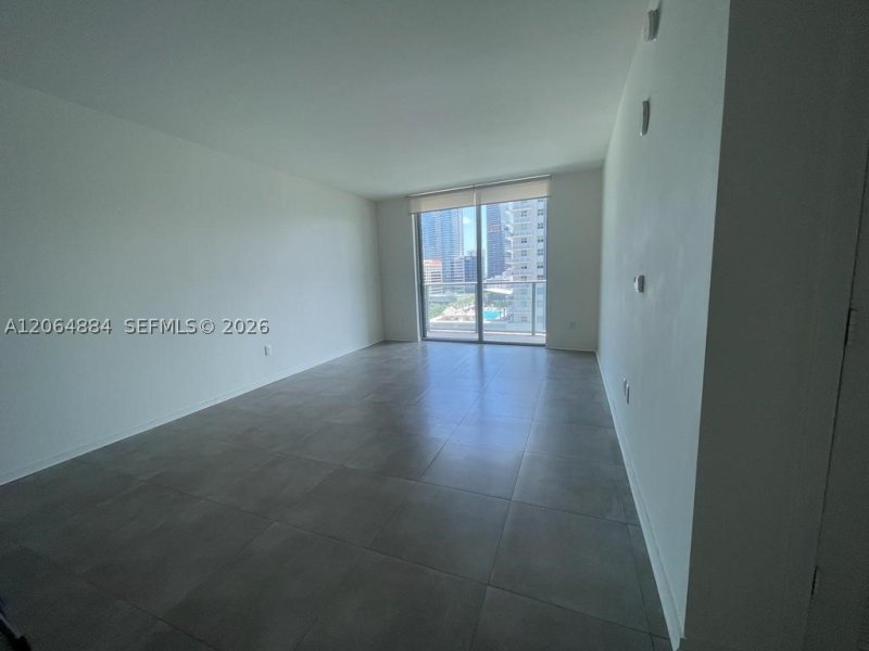 Aluguel de apartamento no 1100 Millecento 1104