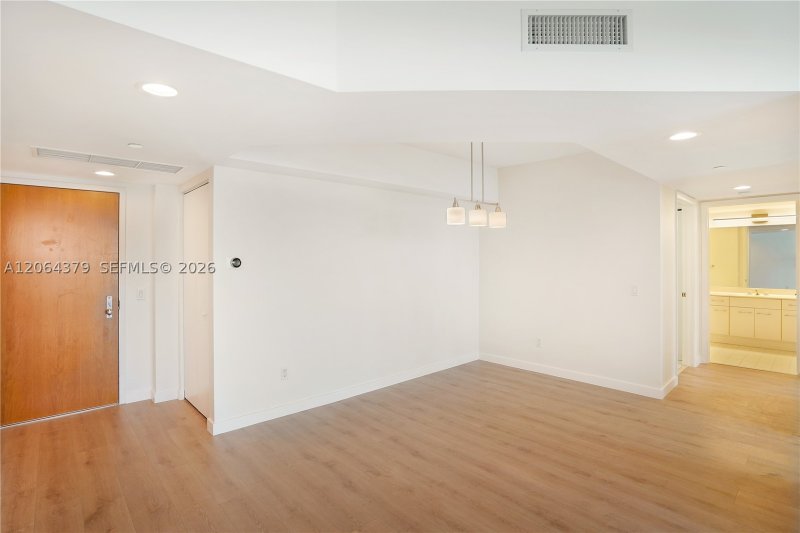 Apartment for rent at North Tower at The Point 2604