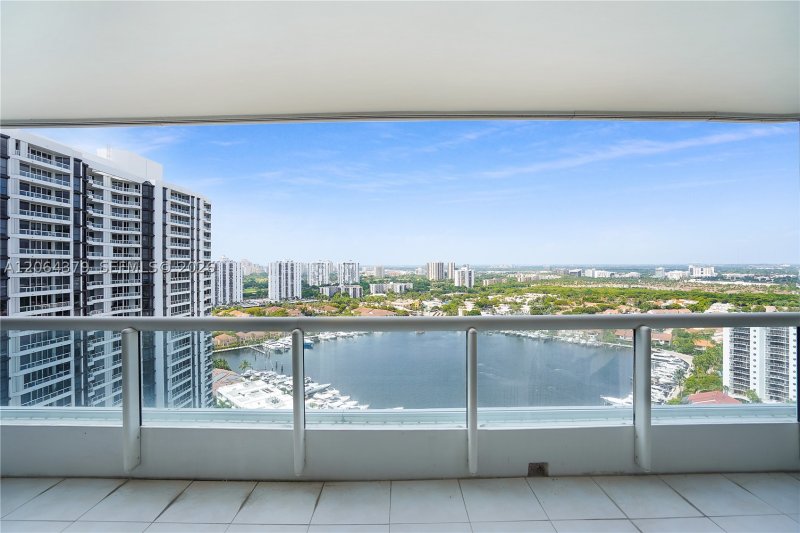 Apartment for rent at North Tower at The Point 2604