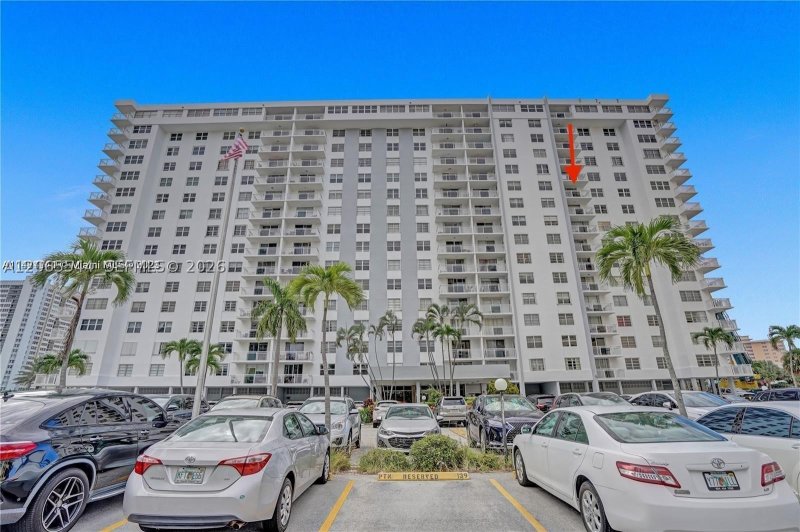 Plaza Towers South Apt #1505