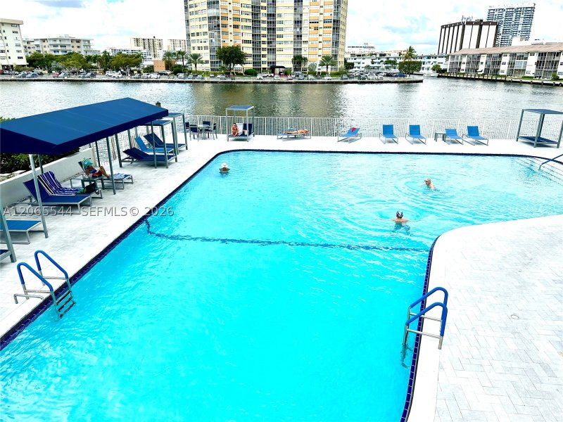 Condo for sale at Plaza Towers South 1505