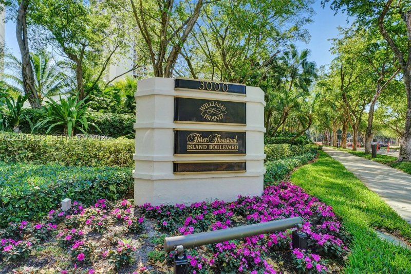 Condo for sale at 3000 Williams Island 332