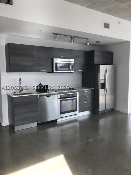 Comprar apartamento no Centro Condo 2801