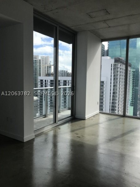 Comprar apartamento no Centro Condo 2801