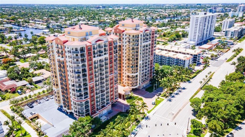 The Vue Apt #1106