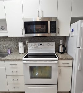 Property photo # 9