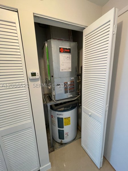 Condo for sale at Met 1 T-2804