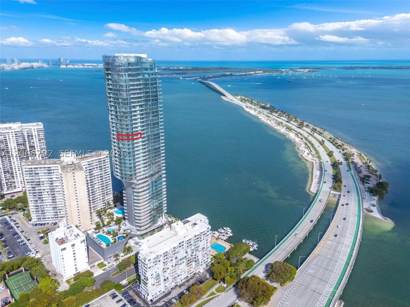 Una Residences at Brickell Apt #3003