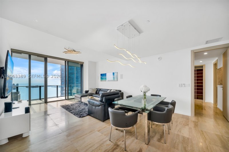Comprar apartamento no Brickell Flatiron PH5503