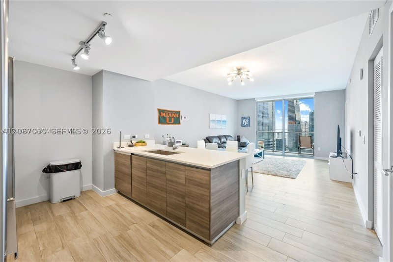 Property photo # 8