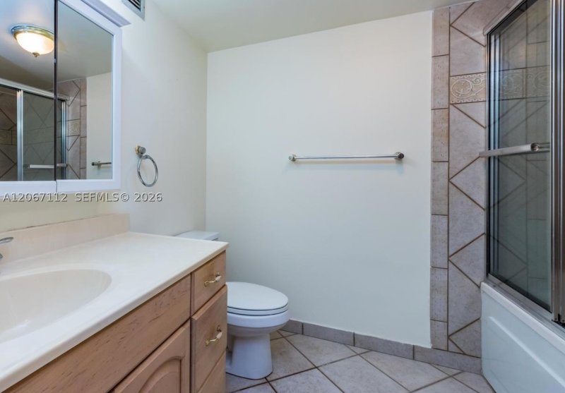 Apartment for rent at Avant Garde 806