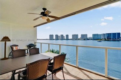 Marina Bay Club Apt #508
