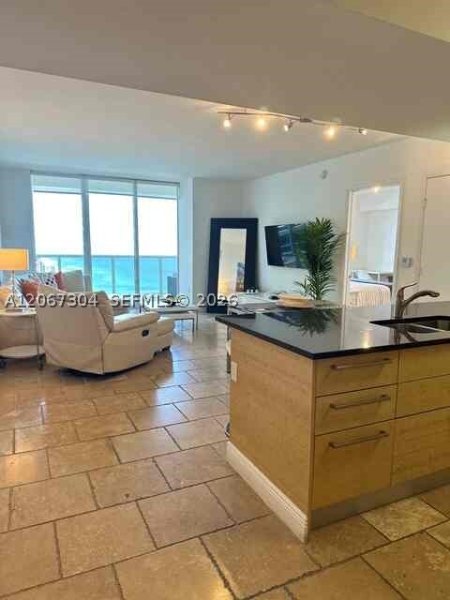 Aluguel de apartamento no Beach Club Two 4010