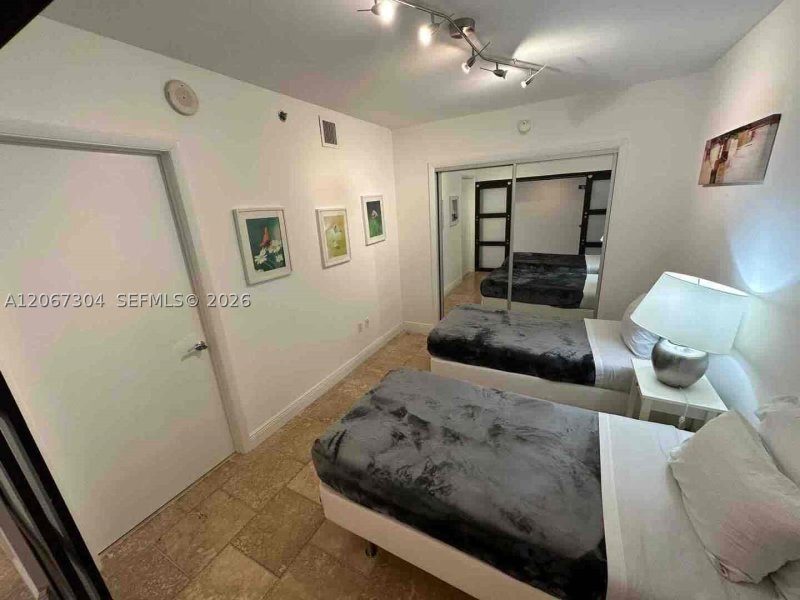 Aluguel de apartamento no Beach Club Two 4010