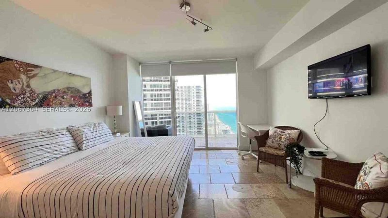 Aluguel de apartamento no Beach Club Two 4010