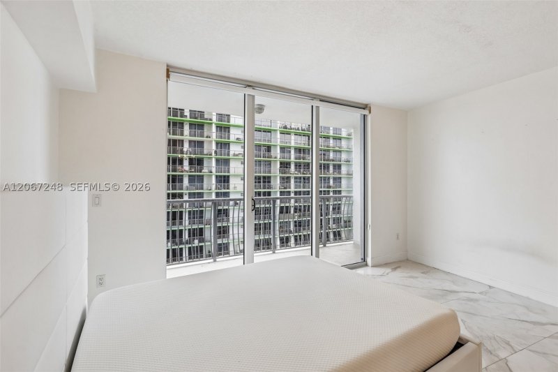 Condo for sale at Opera Tower 3207