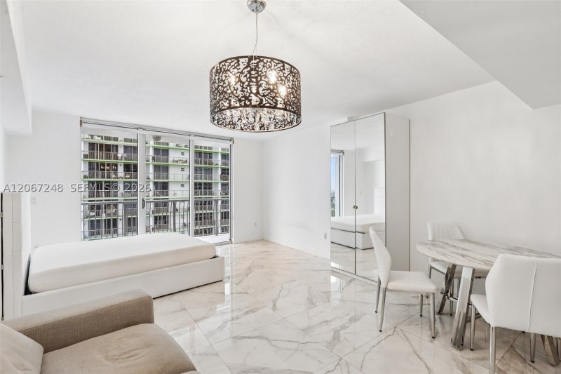 Comprar apartamento no Opera Tower 3207