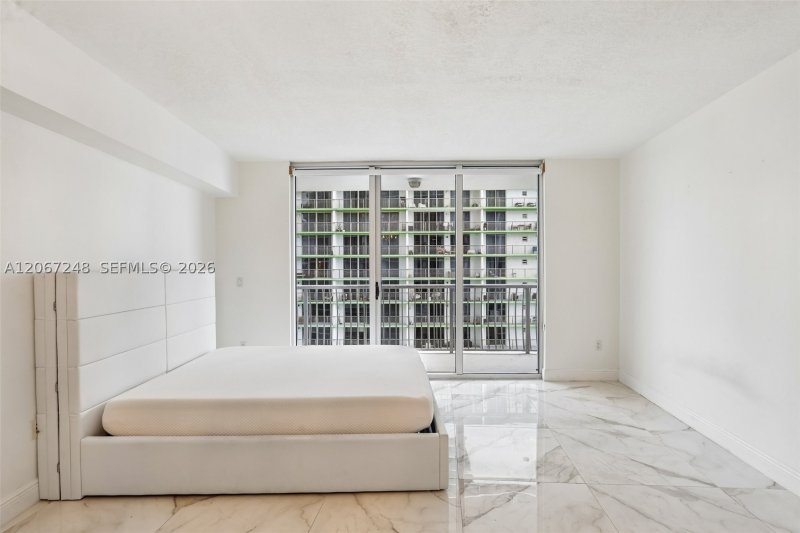 Condo for sale at Opera Tower 3207