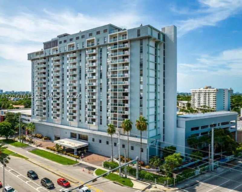 Sailboat Cay Apt #PH1712