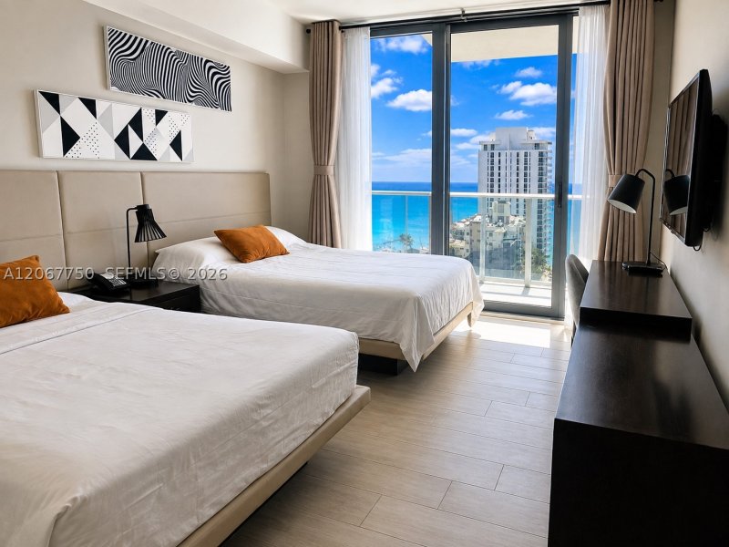Apartment for rent at Hyde Beach House R1803