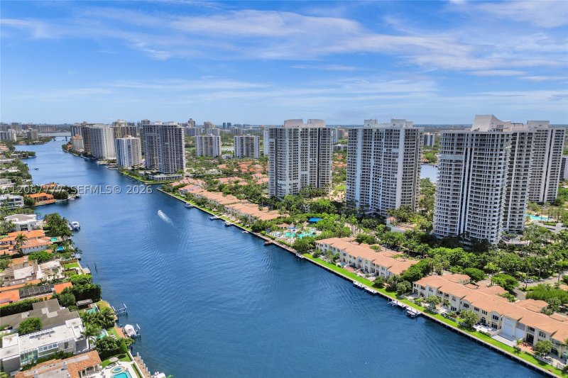 Comprar apartamento no Atlantic One at The Point 403