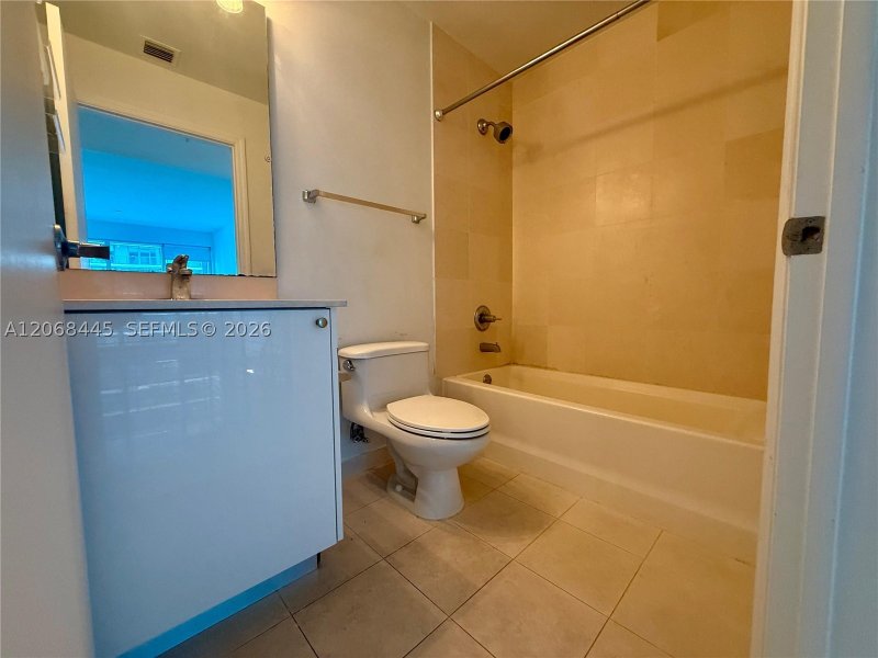 Apartment for rent at Infinity on Brickell 1618