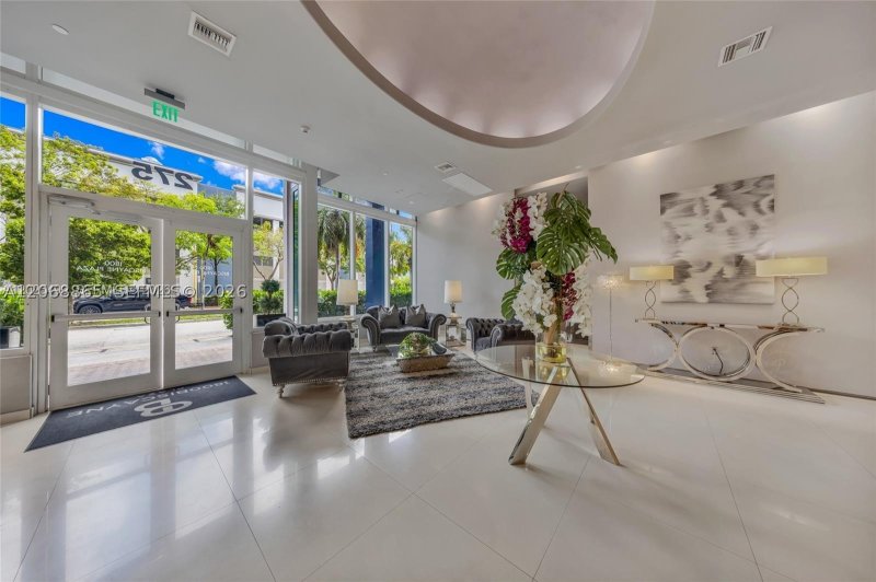 Property photo # 9