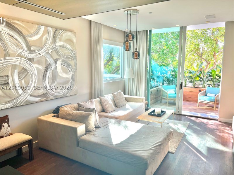 Property photo # 2