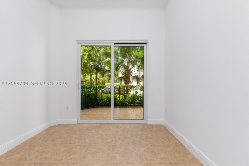 Comprar apartamento en Turnberry Village South 104