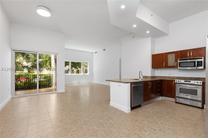 Comprar apartamento en Turnberry Village South 104