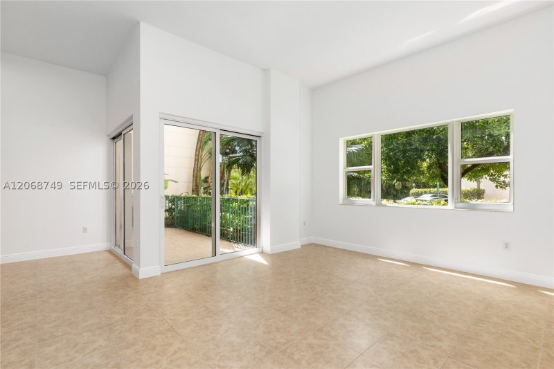 Comprar apartamento en Turnberry Village South 104