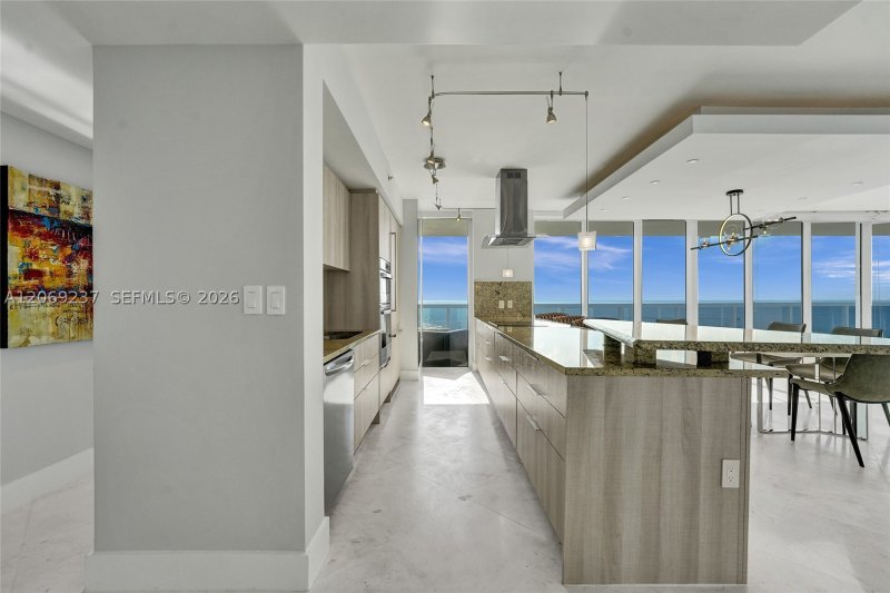 Aluguel de apartamento no Beach Club Two 1502