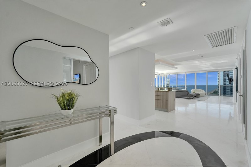 Aluguel de apartamento no Beach Club Two 1502