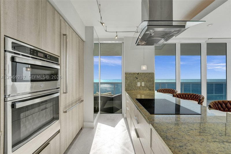 Aluguel de apartamento no Beach Club Two 1502