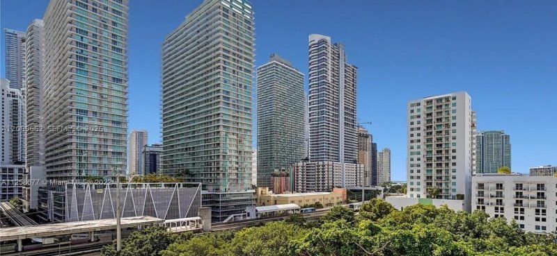 Parkview at Brickell Apt #902
