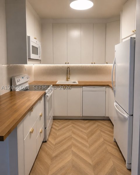 Property photo # 14