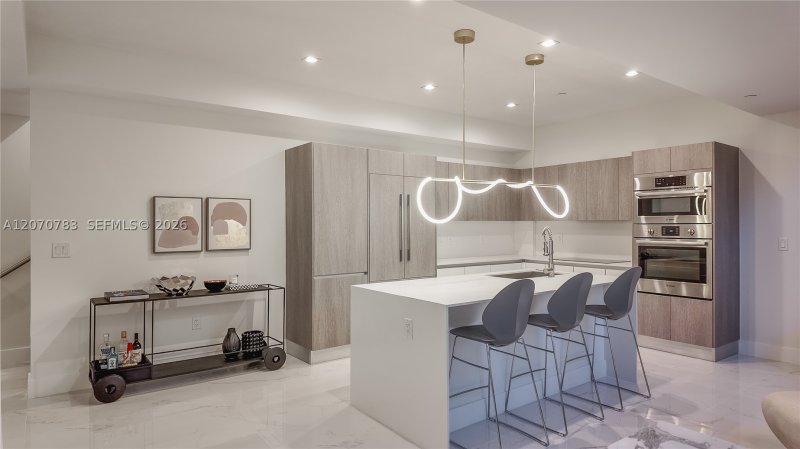 Property photo # 11