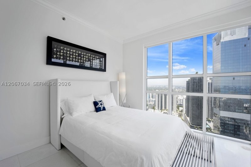 Comprar apartamento no The Plaza Tower I 4600