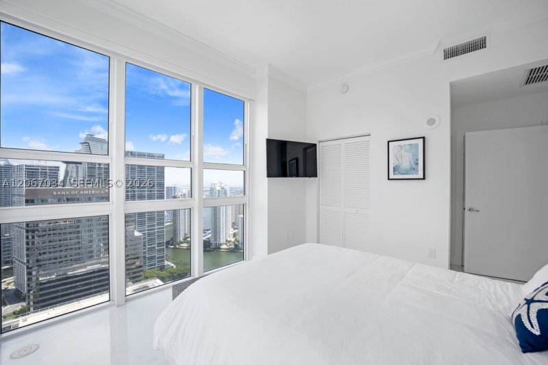 Comprar apartamento no The Plaza Tower I 4600